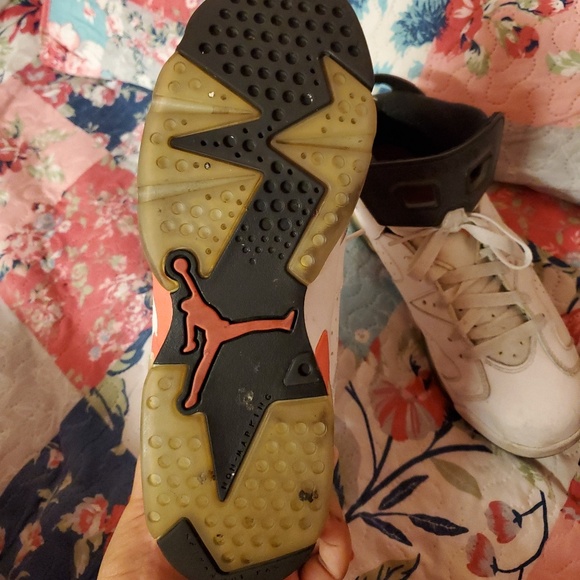 Jordan's - Picture 2 of 4